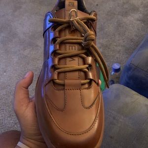 Meet your Posher, Bryant